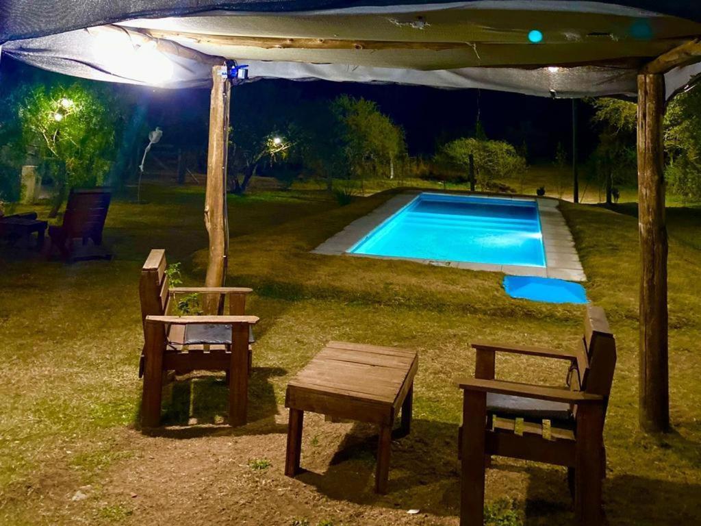 El Rincon De Jose Luis - Cabanas Y Restaurante Tanti Exterior foto